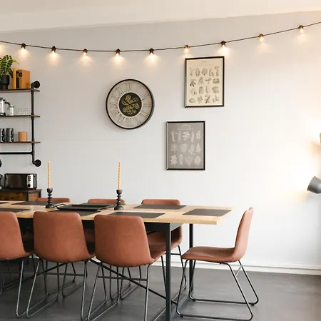 Industrial Apartment Fuer 8 - Gemeinsam Auf Reisen Schwetzingen Buitenkant foto